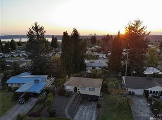 1366 N Hawthorne St, Tacoma, WA 98406