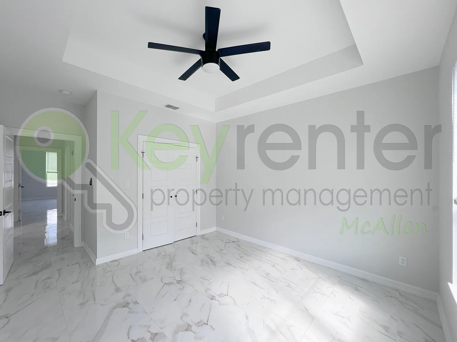 3 bed, 2.5 bath, 1879 sqft, $1,900 — Photo 2