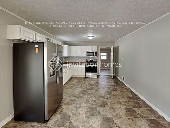 5th image of 3163 Claiborne Dr