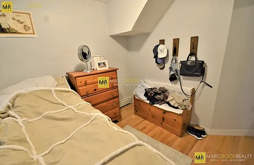 587 Beacon St #B Photo 1