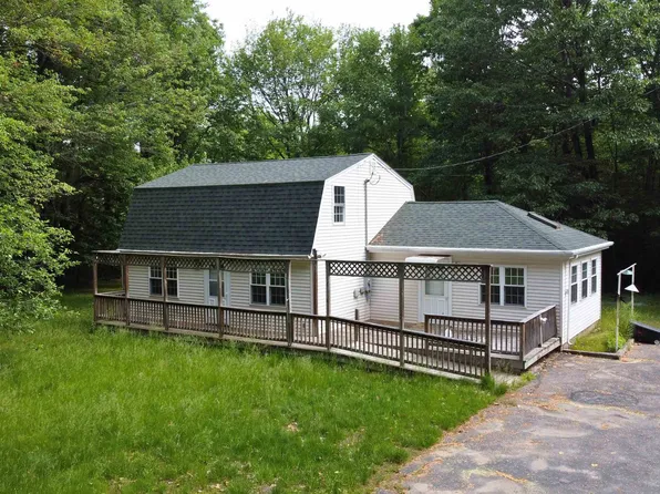 9 Bluebird Lane, Kingston, NH 03848
