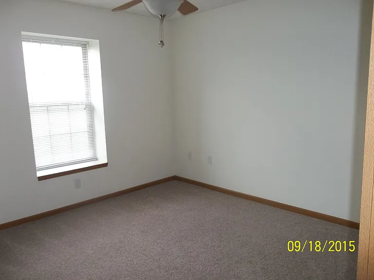 109 Brookside Dr — Photo 41