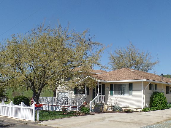2nd image of 9135 Landrum St