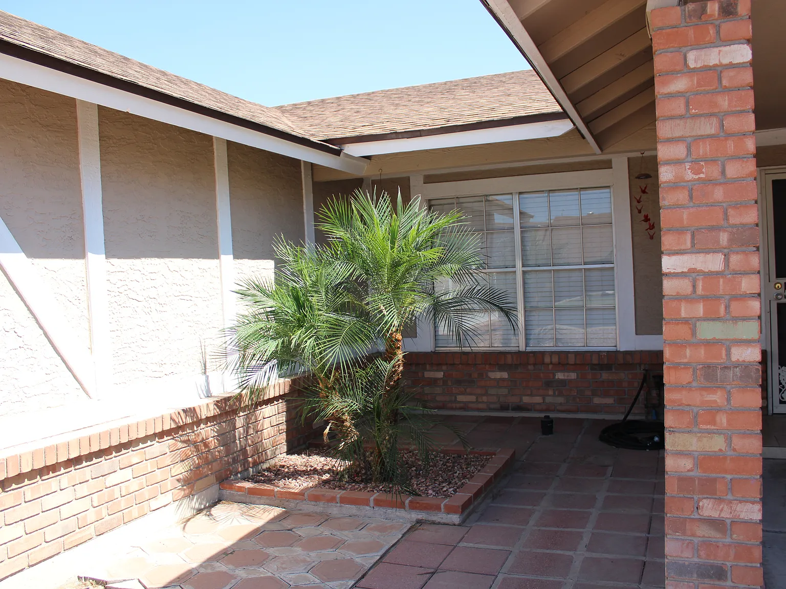 4 bed, 1910 sqft, $2,650 — Photo 3