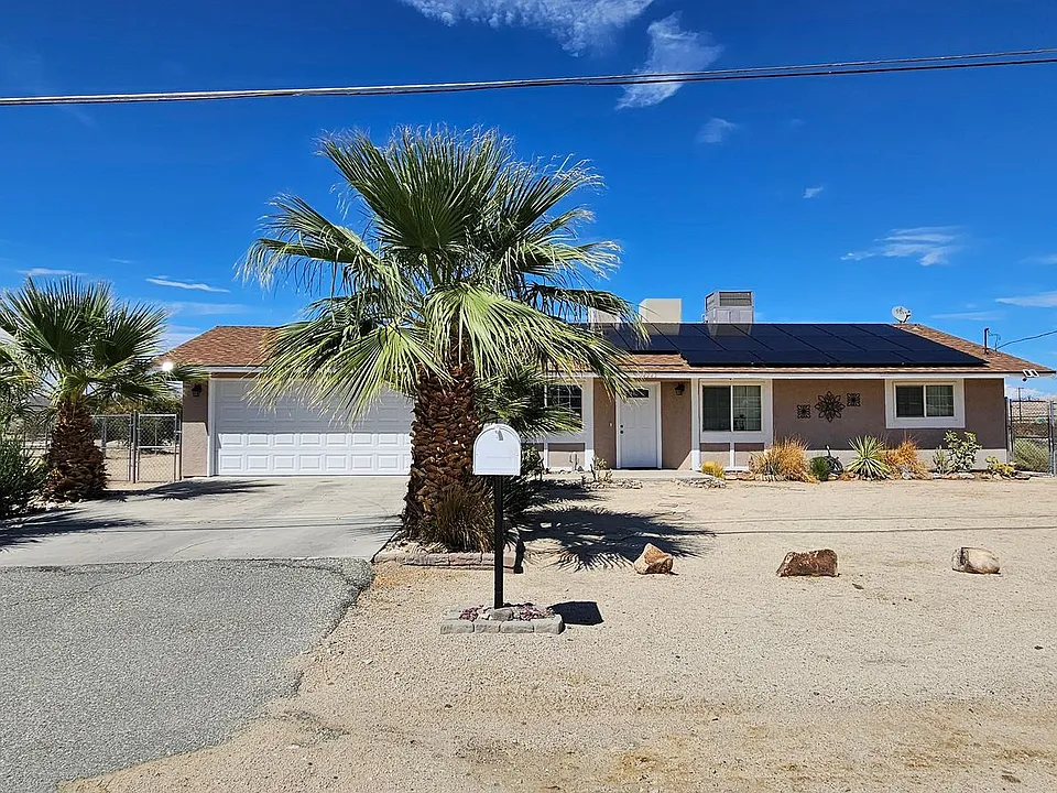 74242 Pinon Dr