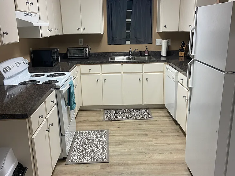 405 York St NE #A — Photo 14