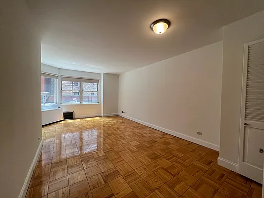 Rented by AZ REALTY NYC LLC | media 1