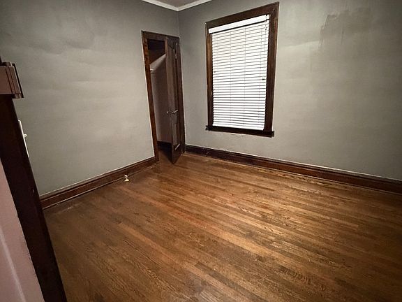 5th image of 3301 W 62nd St Unit 2