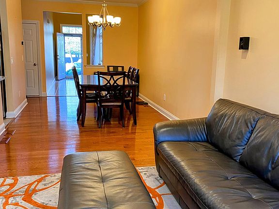 Open Concept 1st Floor