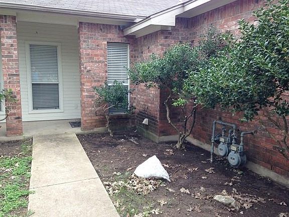 2nd image of 503 Gregory Ct