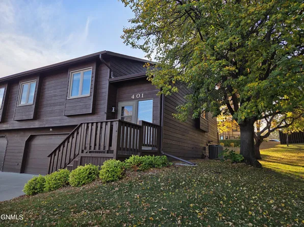 401 Brandon Pl E, Bismarck, ND 58503