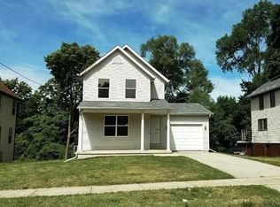 932 N Winnebago St, Rockford, IL 61103