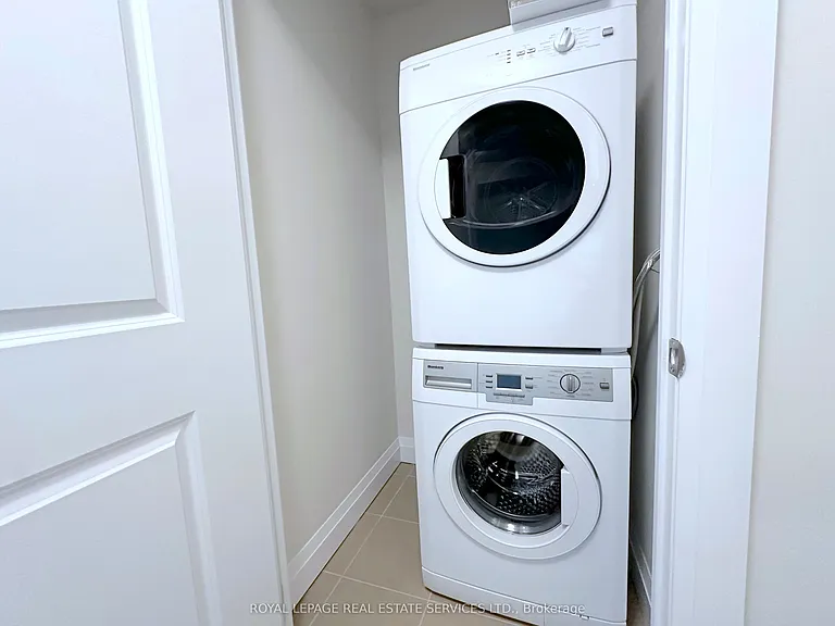 2333 Taunton Rd #101 — Photo 11