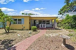 144 30th Ave N Photo 1