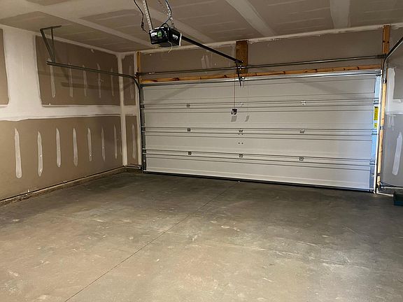 2-car garage