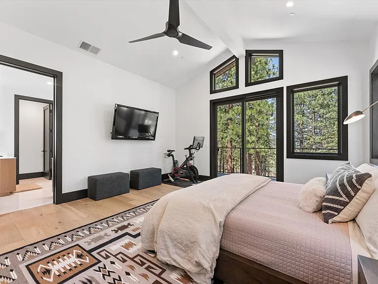 13321 Snowshoe Thompson — Photo 18