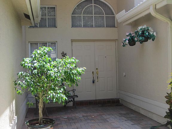 3rd image of 11529 Pamplona Blvd