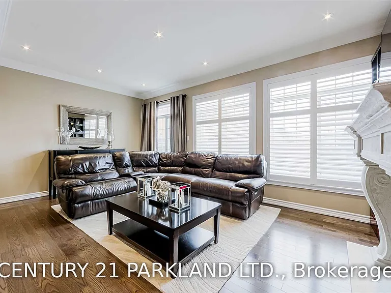 15 Sedgewick Pl — Photo 9