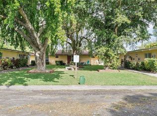 227 SE 1st St #7, Dania, FL 33004