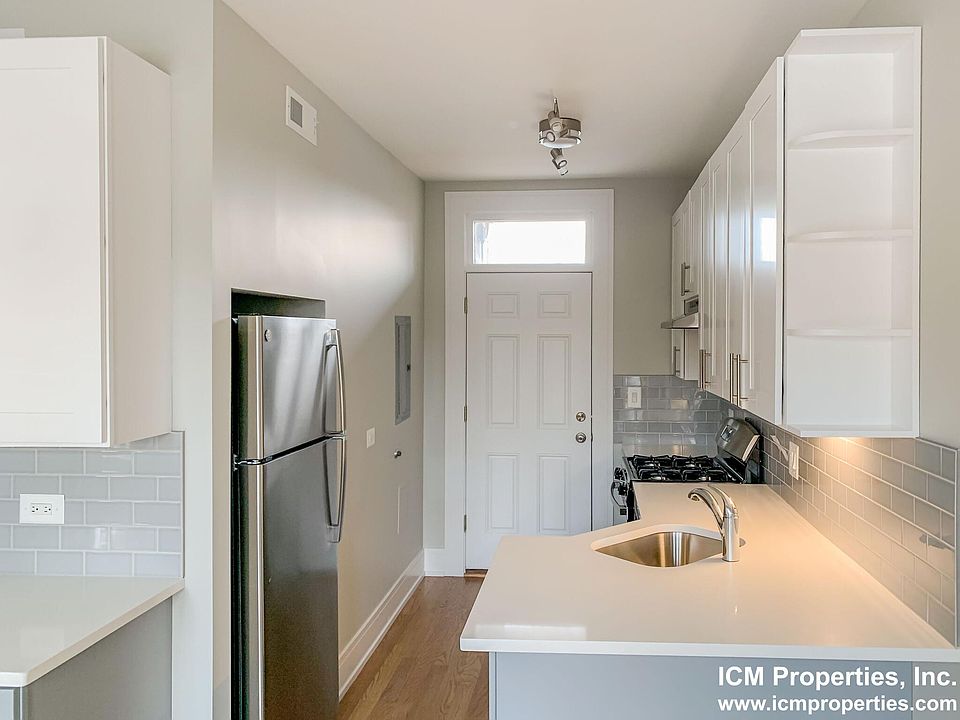 1st image of 4810 N Paulina St #1
