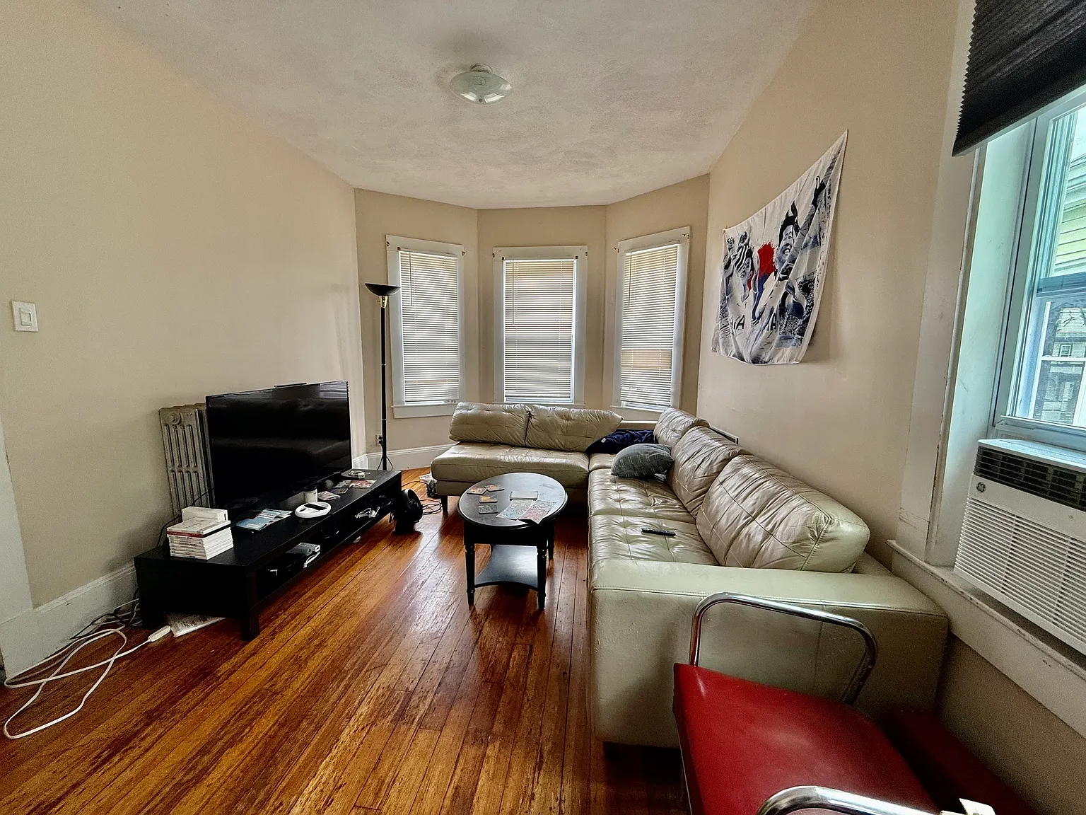 5 bed, $6,000 — Photo 4