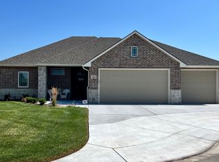 801 S Firefly Ct, Wichita, KS 67235