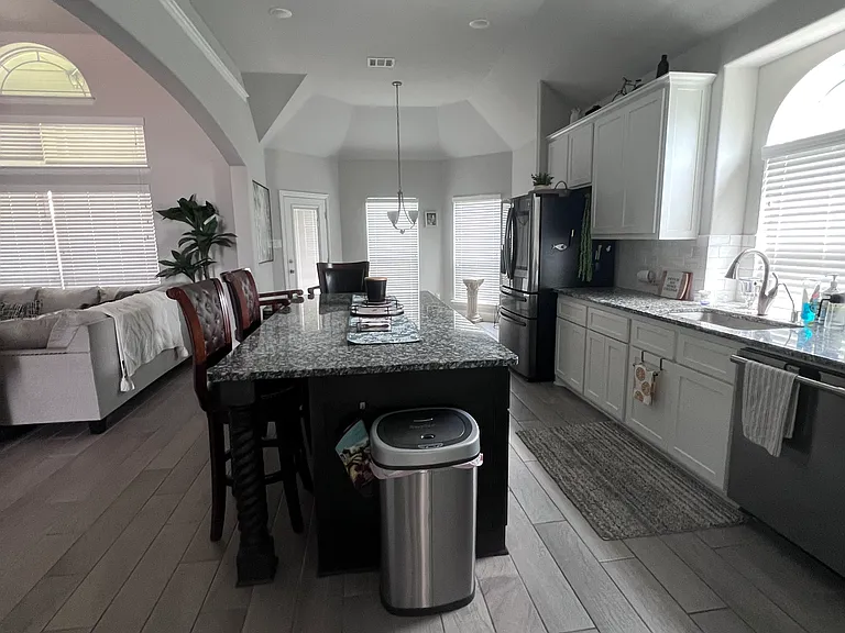 9832 El Colina Dr — Photo 8