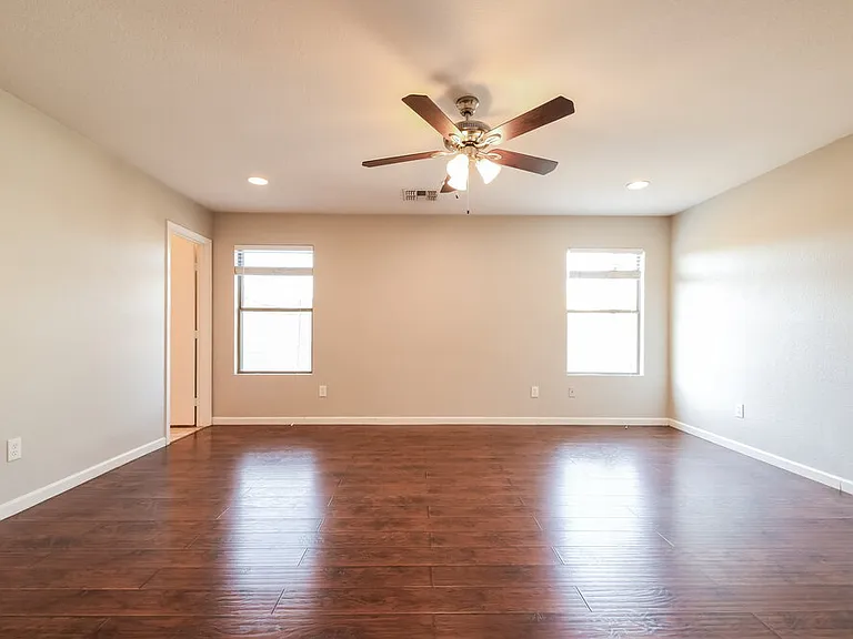 2768 W San Carlos Ln — Photo 10