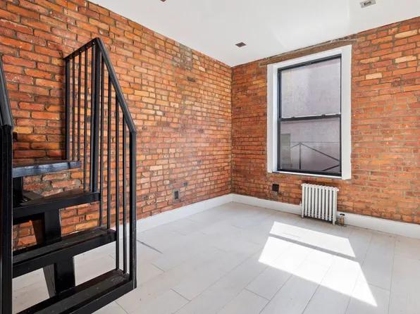 459 West 50th Street image 1 of 9