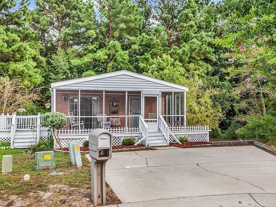 1st image of 738 Oliver Dr.