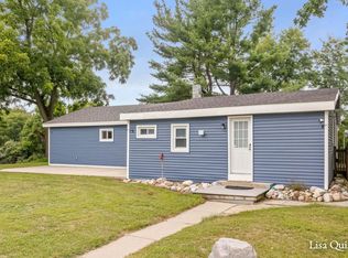 16271 Albrecht Ave NE, Cedar Springs, MI 49319