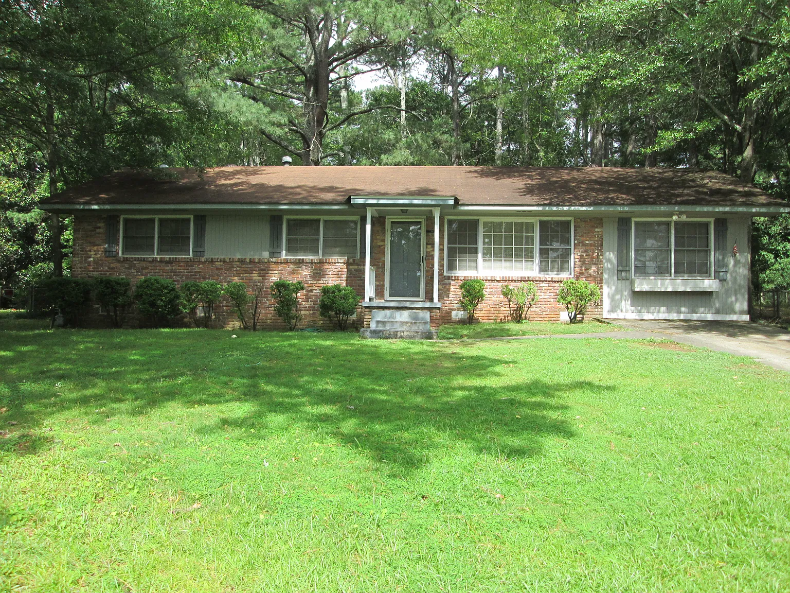 1331 Sagewood Cir photo 1