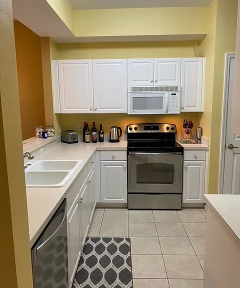 3973 Bishopwood Ct E #104 — Photo 7
