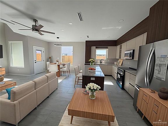 4th image of 2224 Corales St