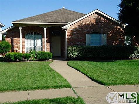 3rd image of 2516 Johnson Dr