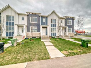 810 W Cornerstone St NE, Calgary, AB T3N 1R5