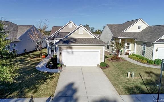 3rd image of 1513 River Bend Blvd