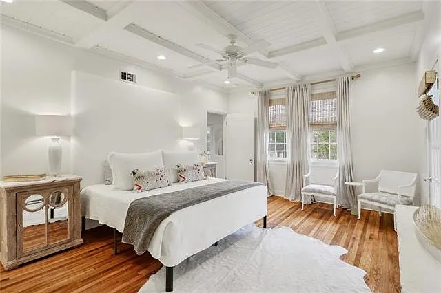 6323 Perrier St — Photo 15
