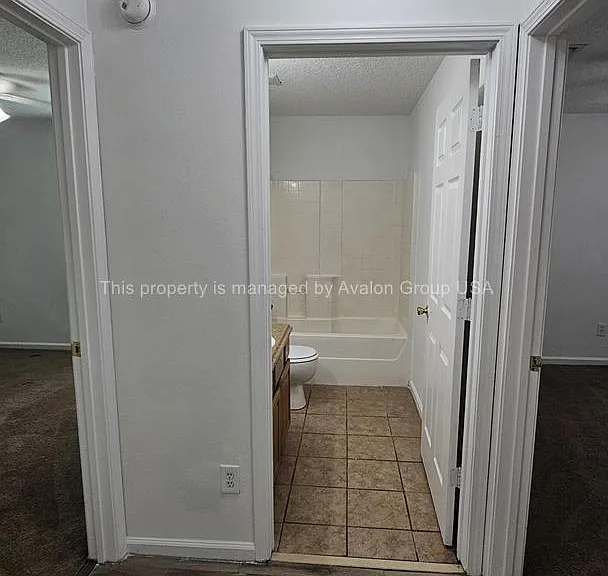 9453 Thorn Glen Rd — Photo 3