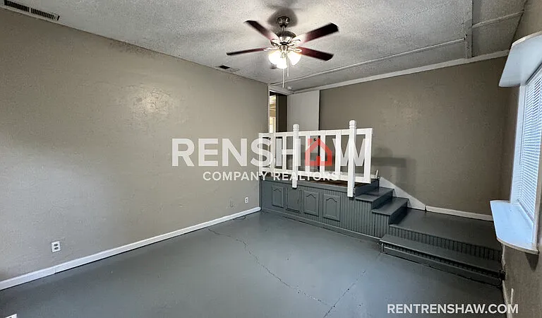 1330 Victor Dr — Photo 9