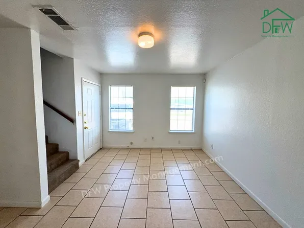 807 W Walnut St, Celina, TX