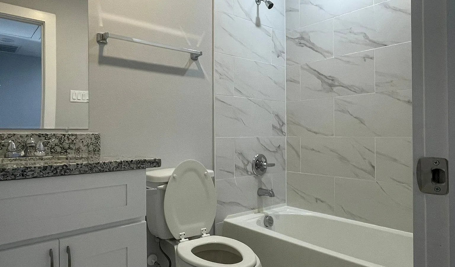 3 bed, 1150 sqft, $1,775 — Photo 3