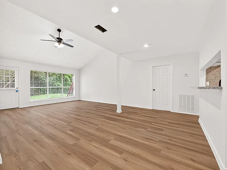 2334 Autumn Springs Ln — Photo 7