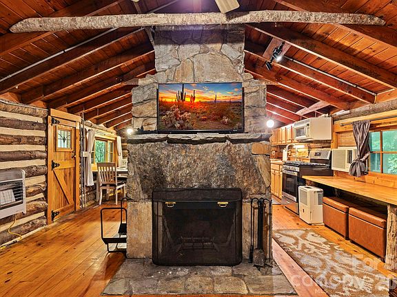 12th image of this home