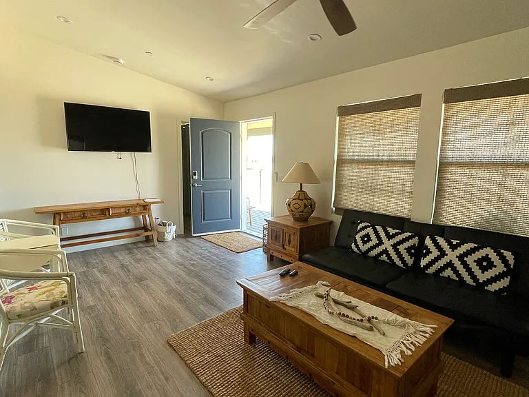 4884 Avenida Del Sol #1 — Photo 10