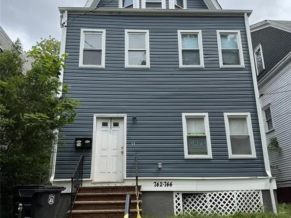 742-744 S 10th St, Newark, NJ 07108