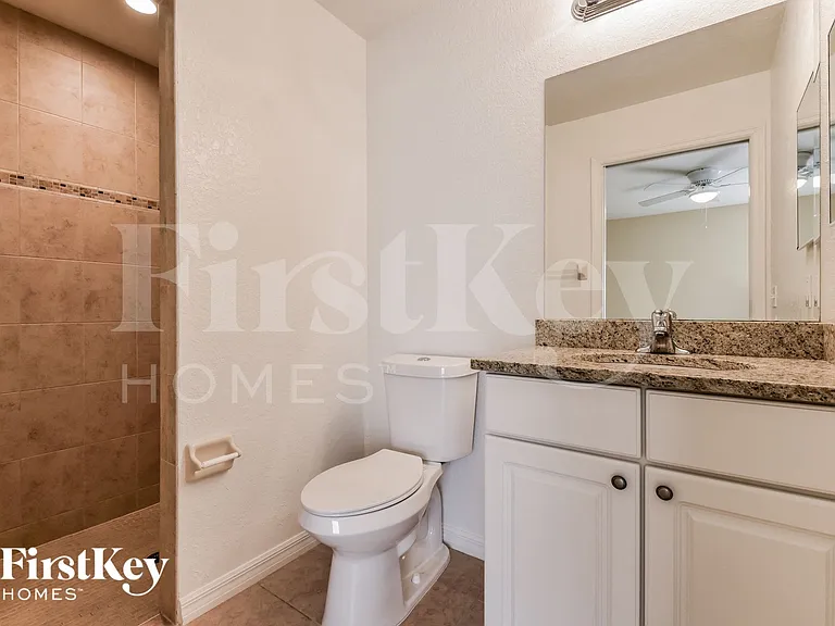 12201 Helios Ave — Photo 10