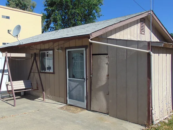 350 16th St #B, Lakeport, CA 95453