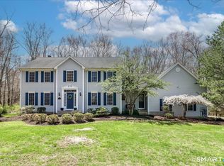 10 Ironwood Drive, Newtown, CT 06482