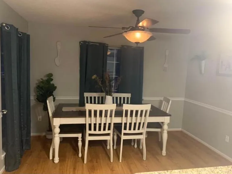 6026 Cambridge Dr — Photo 2
